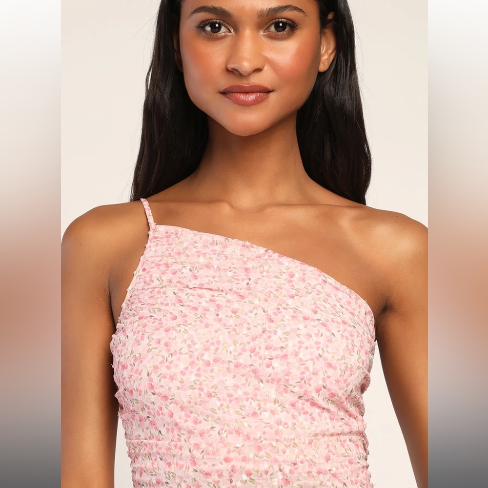 One Shoulder Top - Picture 3 of 7